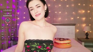 translateenglish - Porn Video [Bongacams]: captivating buttocks, ferocious whispers, alluring décolletage