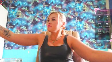 Mistress-Gwen - Porn Video [Bongacams]: ravishing assets, hot solo pleasure, shapely figure