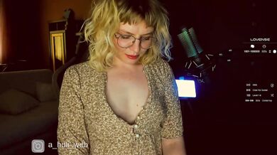 A-Huli - Porn Video [Bongacams]: exquisite décolletage, quivering passion, casual flirty talk