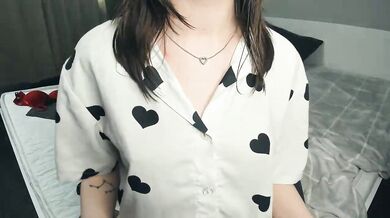 LiniStar - Porn Video [Cam4]: webcast footage, exquisite bottom, radiant glutes