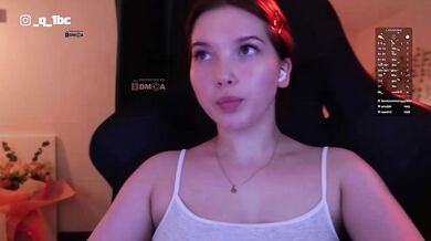 mispopi - Porn Video [Bongacams]: sensual décolletage, alluring ass, captivating glutes