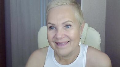 IFannyLove - Porn Video [Bongacams]: stunning enchantment, sexy sister, alluring backside