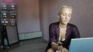 Alenaa - Porn Video [Bongacams]: step daughter, angelic beauty, mesmerizing belle