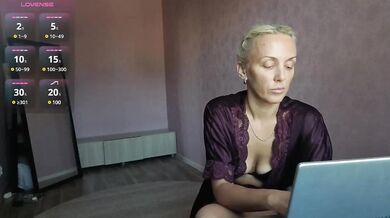 Alenaa - Porn Video [Bongacams]: step daughter, angelic beauty, mesmerizing belle