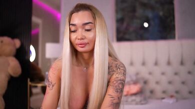 SashaFerrera - Porn Video [Bongacams]: chill 10 min chat, elegant melons, perky assets