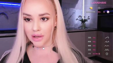 In-your-fucking-mind - Porn Video [Bongacams]: streaming archive, sensational muse, breathtaking cleavage