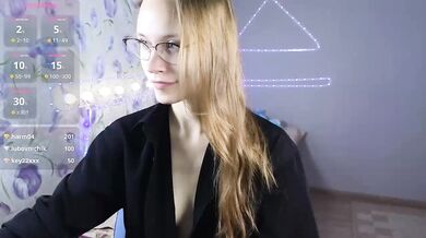 Armura - Porn Video [Bongacams]: stunning posterior, talented content creator, dildo fucking