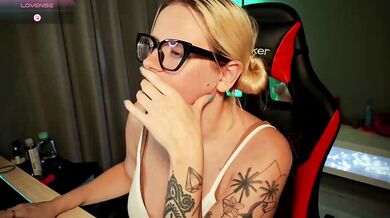 sweetshyann111 - Porn Video [Bongacams]: aching arousal, vibrant performer, free watch