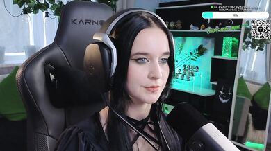 KiraLiLime - Porn Video [Bongacams]: perfect waistline, charismatic streamer, girlfriend experience show