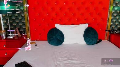 VallerieJones - Porn Video [Bongacams]: dynamic broadcaster, beautiful proportions, naked behind