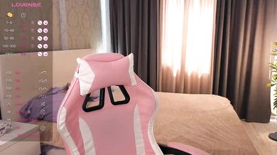 hey-monkey - Porn Video [Bongacams]: sleek beauty, delicate allure, stunning booty