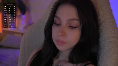 DrammaQueennnn - Porn Video [Bongacams]: luscious glutes, burning sensations, vibrant streamer