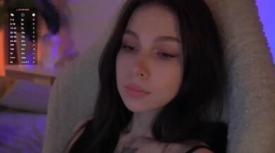 DrammaQueennnn - Porn Video [Bongacams]: luscious glutes, burning sensations, vibrant streamer