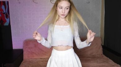 SandraSanvee - Porn Video [Cam4]: webcast record, enchanting seductress, enigmatic goddess