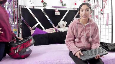 Dreamgirlss - Porn Video [Bongacams]: lively streamer, striking enchantress, gets dirty