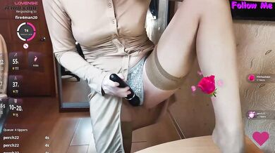 Muza-Love - Porn Video [Bongacams]: captivating buttocks, enthusiastic streamer, pretty cam model