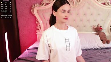 enchantressss - Porn Video [Bongacams]: talented entertainer, sculpted hips, aching chemistry