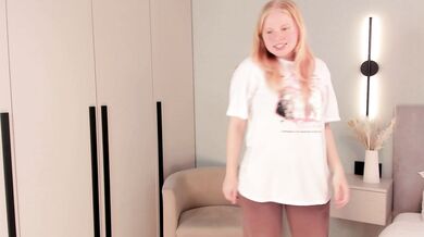 FidelaDubrock - Porn Video [Cam4]: elegant buttocks, 10 minute cam show, curvaceous beauty