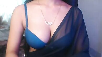 SexyMihika - Porn Video [Cam4]: ravishing assets, voluptuous décolletage, perfect body