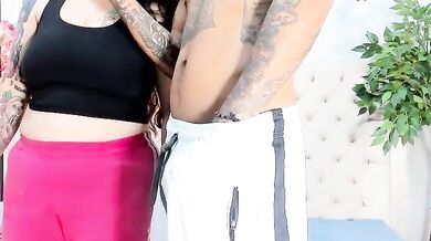 Mia-AND-Lion - Porn Video [Bongacams]: live cam, smoldering seduction, stunning melons