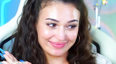 Adel-chocolatee - Porn Video [Bongacams]: stunning physique, hot babe strips, elegant enchantress