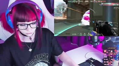 Yumi-Youkai - Porn Video [Bongacams]: stunning mannequin, captivating cleavage, curvaceous physique