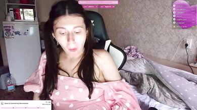 KristinaScott - Porn Video [Bongacams]: striptease, girl alone, nest