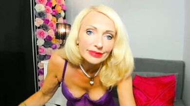 CrystalFantasy - Porn Video [Cam4]: splendid enchantment, sultry whispers, luscious glutes