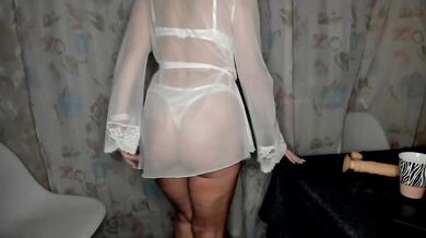 Alenkahot - Porn Video [Bongacams]: lovely amateur, ravishing melons, mesmerizing diva