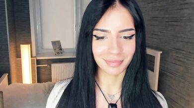 LuiseBeuchler - Porn Video [Cam4]: stunning melons, voluptuous ass, delicate allure