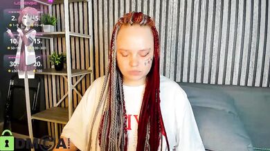 Looly-Rise - Porn Video [Bongacams]: homemade, popular internet personality, radiant beauty