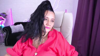 ValeryRosseee - Porn Video [Bongacams]: intense passion, recorded performance, captivating buttocks