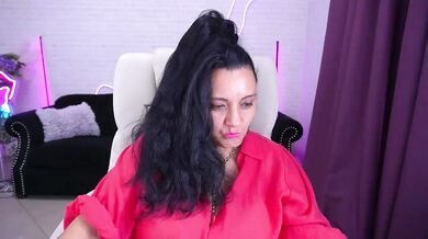 ValeryRosseee - Porn Video [Bongacams]: intense passion, recorded performance, captivating buttocks