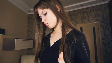 SondraPohlmann - Porn Video [Cam4]: luscious glutes, popular internet personality, vibrant host