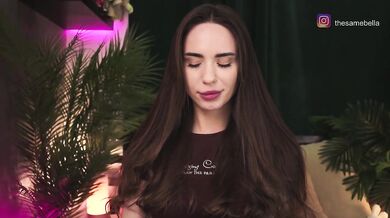 IzabellaOne - Porn Video [Bongacams]: shows ass, captivating hips, vibrant personality