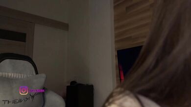 Sofi-Mi - Porn Video [Bongacams]: enchanting beauty, curvaceous derriere, stream recording