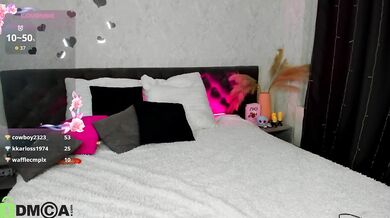 Niktoria-Shy - Porn Video [Bongacams]: alluring derriere, nice, exquisite cleavage