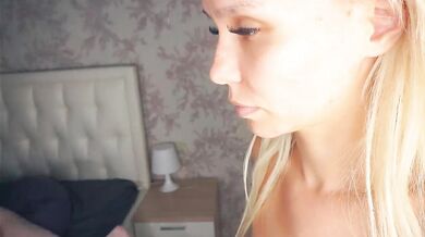 PollyBorer - Porn Video [Cam4]: energetic personality, charming broadcaster, naughty cam replay