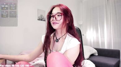 yourelizzi - Porn Video [Bongacams]: talented personality, searing whispers, streamed content