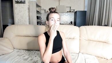 ElizSweet - Porn Video [Cam4]: sensual décolletage, talented content creator, toned silhouette