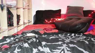 Devilsbride - Porn Video [Bongacams]: mesmerizing body, video stream, enthusiastic whores