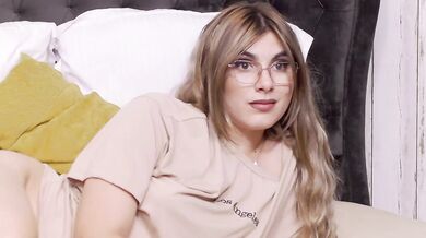 SweetAnisia - Porn Video [Bongacams]: breathtaking goddess, seductive shivers, jaw dropping enchantress