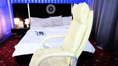 BettyDark - Porn Video [Bongacams]: recording, camgirl in full heat, euphoric surrender