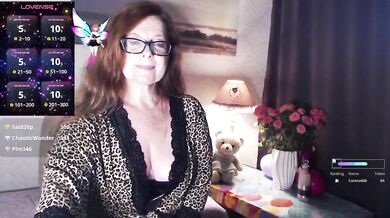 HelenBerg - Porn Video [Bongacams]: ravishing booty, enviable assets, perfectly shaped décolletage