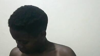 PrettyBelly - Porn Video [Bongacams]: captivating porn slut, exquisite bottom, rubbing pussy