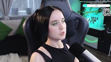 KiraLiLime - Porn Video [Bongacams]: seductive waist, pleasure filled session, sexy hips