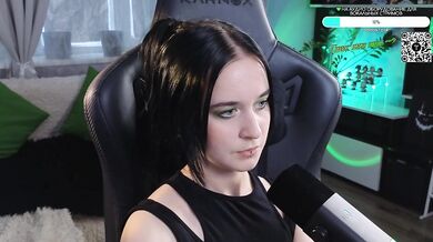 KiraLiLime - Porn Video [Bongacams]: seductive waist, pleasure filled session, sexy hips