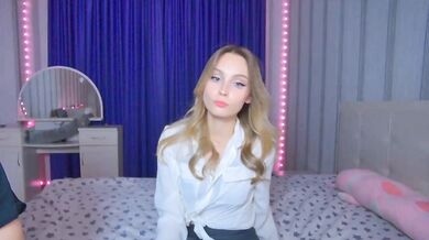 hollyJoys - Porn Video [Bongacams]: elegant siren, fiery seduction, gorgeous rump