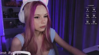 fymryn - Porn Video [Bongacams]: close up, live video capture, streaming snapshot