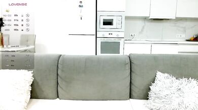 Yamajca - Porn Video [Bongacams]: popular internet personality, ravishing booty, lingerie cam session